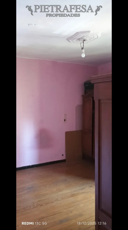 Casa ID.15017 - Casa en venta, 3 dormitorios, 1 baño, patio con parrillero. La Blanqueada.