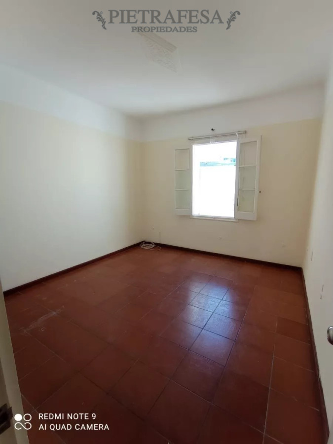 Casa ID.9620 - Casa en venta con renta, 2 dormitorios, 1 baño, patio- Unión.