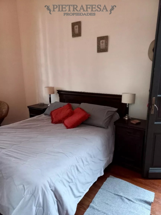 Casa ID.5832 - Casa en venta 3 dormitorios, 1 baño y azotea con parrillero- Miñones- Punta Carretas