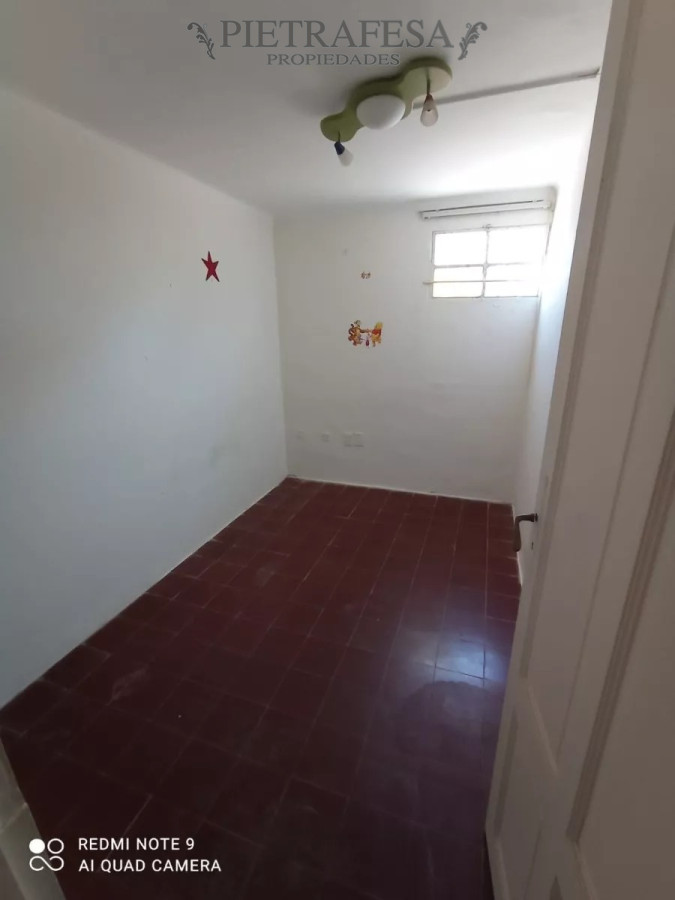 Casa ID.9620 - Casa en venta con renta, 2 dormitorios, 1 baño, patio- Unión.