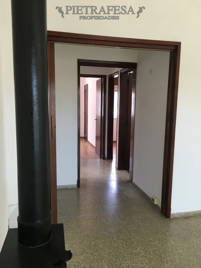 Casa ID.13893 - Casa de altos en venta, 2 dormitorios, 1 baño-Malvin 