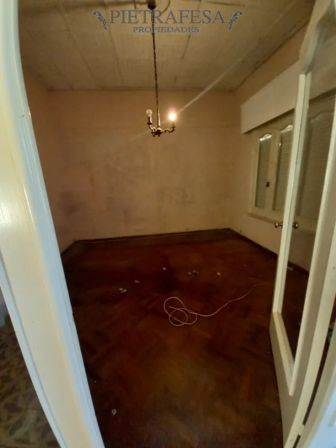 Casa ID.13871 - Casa a reciclar en venta 1 dormitorio ,1 Baño, Patio y Garaje - Unión