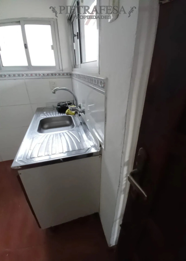 Casa ID.16155 - Casa en alquiler, 1 dormitorio, 1 baño, patio, cochera. Lagomar.