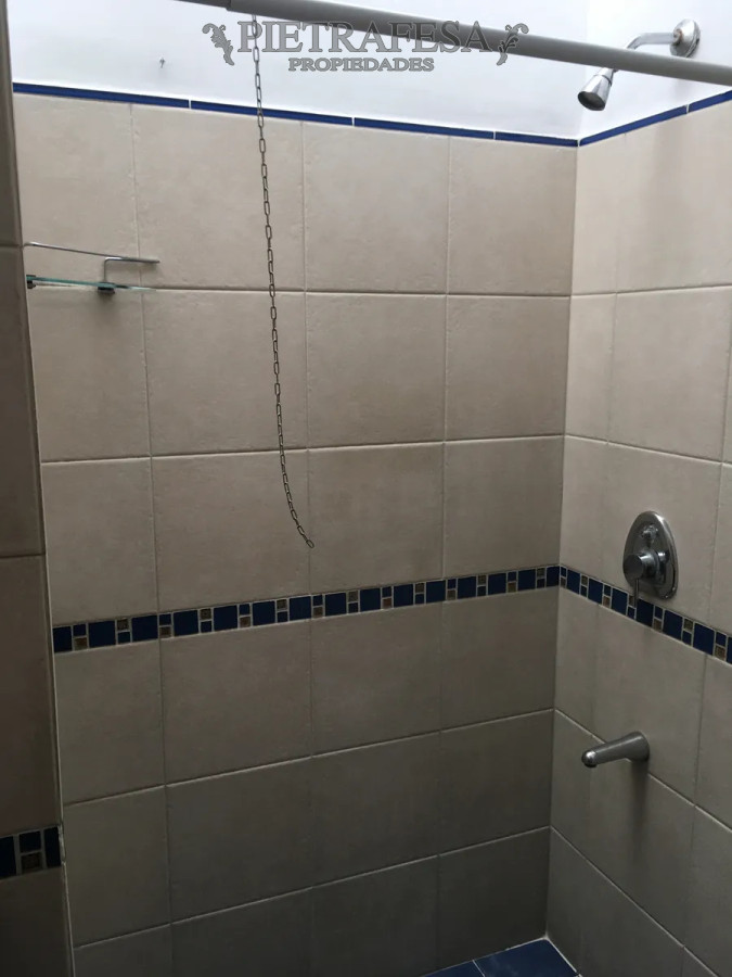 Casa ID.13893 - Casa de altos en venta, 2 dormitorios, 1 baño-Malvin 
