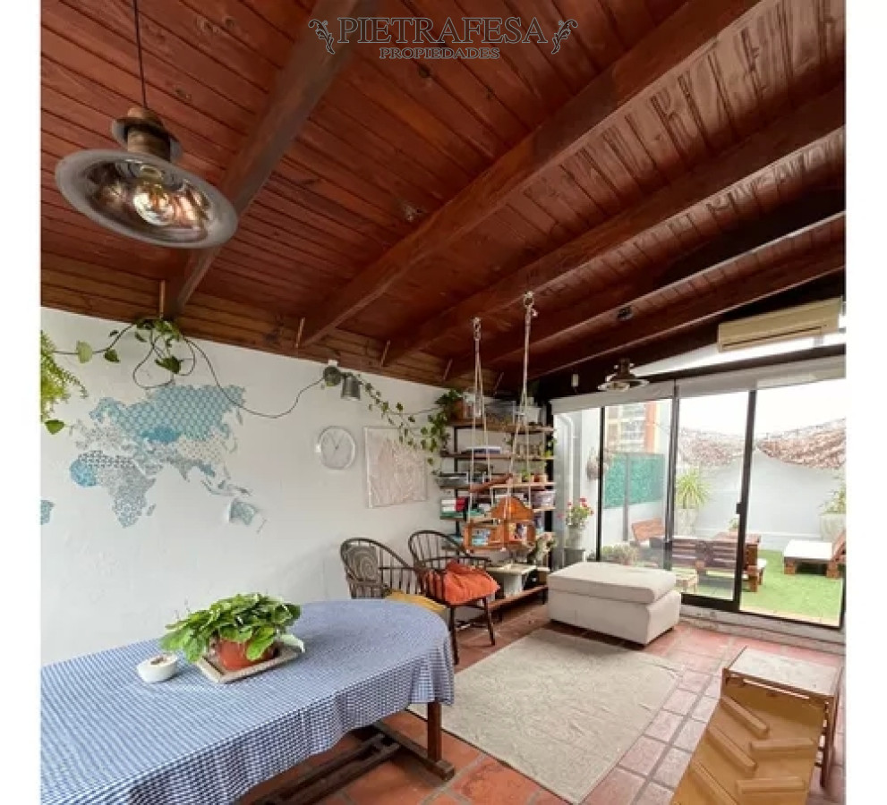 Casa ID.10382 - Casa en alquiler, 3dorm, 2 baños, patio, barbacoa. Pocitos.