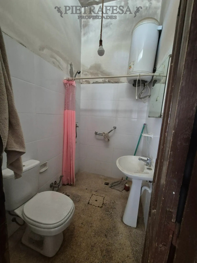 Casa ID.13856 - Ideal inversión, padrón con 3 casas en venta-Ituzaingó