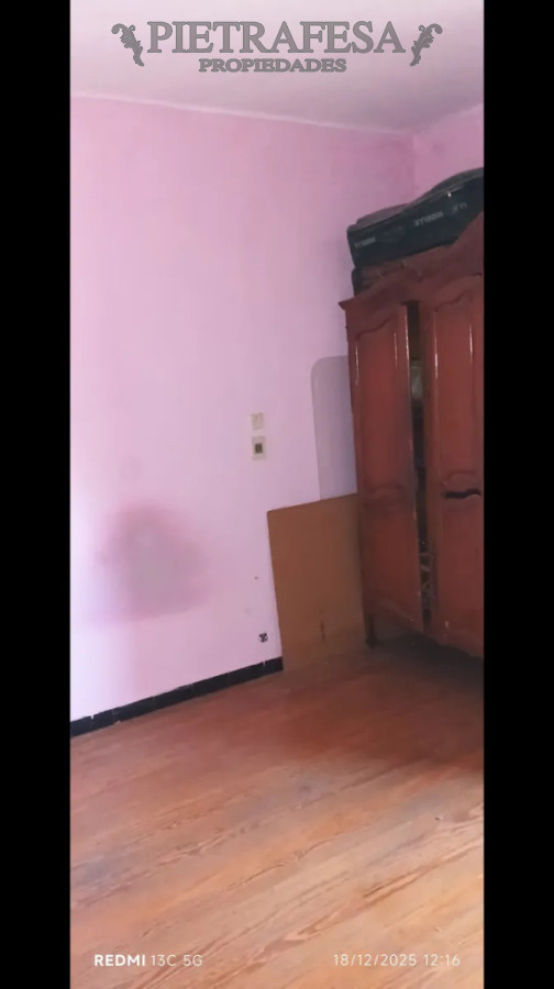 Casa ID.15017 - Casa en venta, 3 dormitorios, 1 baño, patio con parrillero. La Blanqueada.