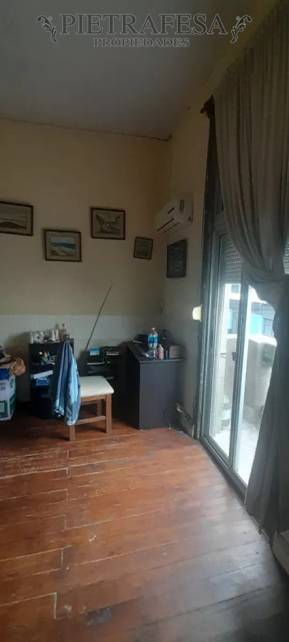 Casa ID.11239 - Casa en venta, 5 dormitorios, 1 baño-Aguada