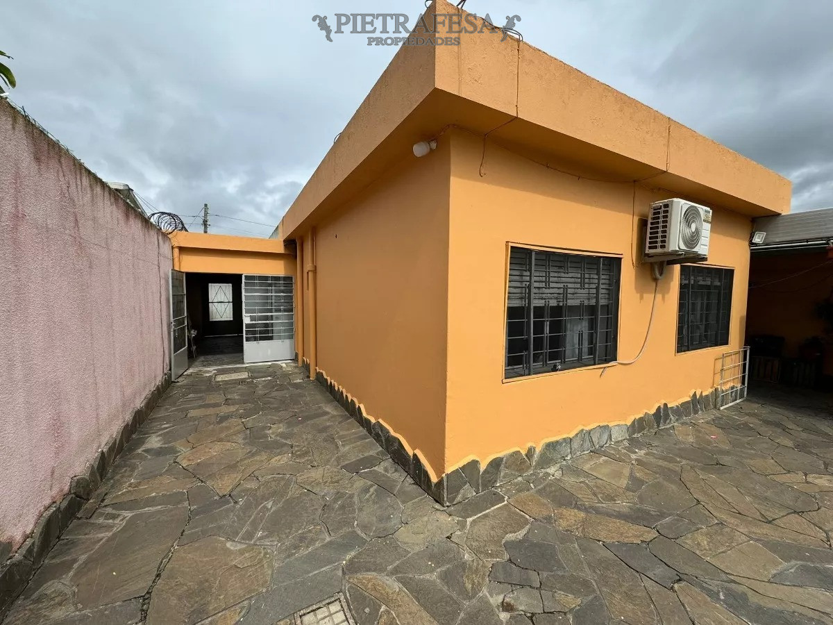 Casa ID.12340 - Casa en venta 4 dormitorios, 1 baño, patio-Aires Puros