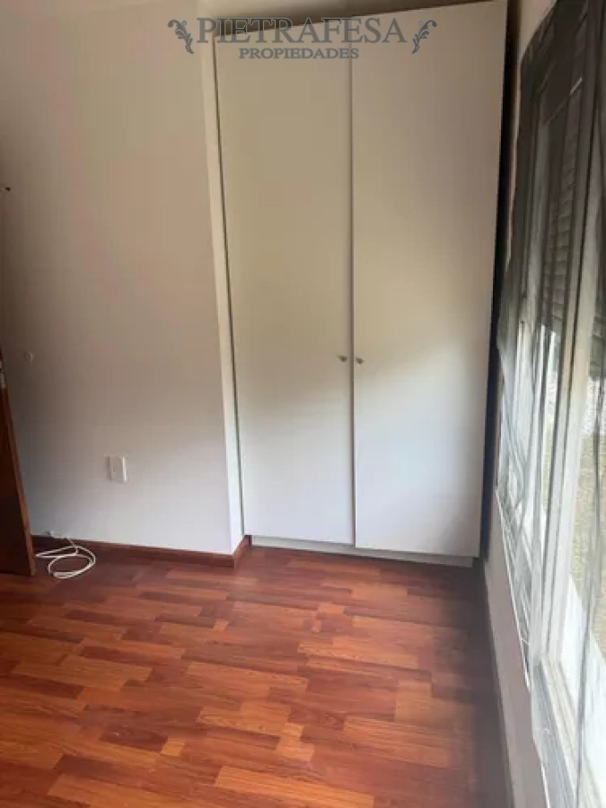 Casa ID.12662 - Casa en alquiler, 1dormitorio, 1baño, cochera, patio. Punta Gorda.