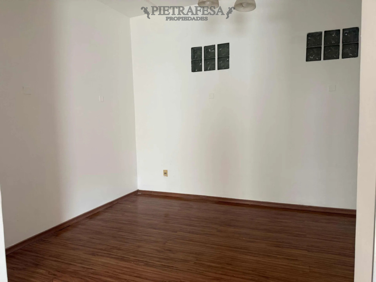 Casa ID.15153 - Casa en venta, 1 dormitorio, 1 baño. Prado.