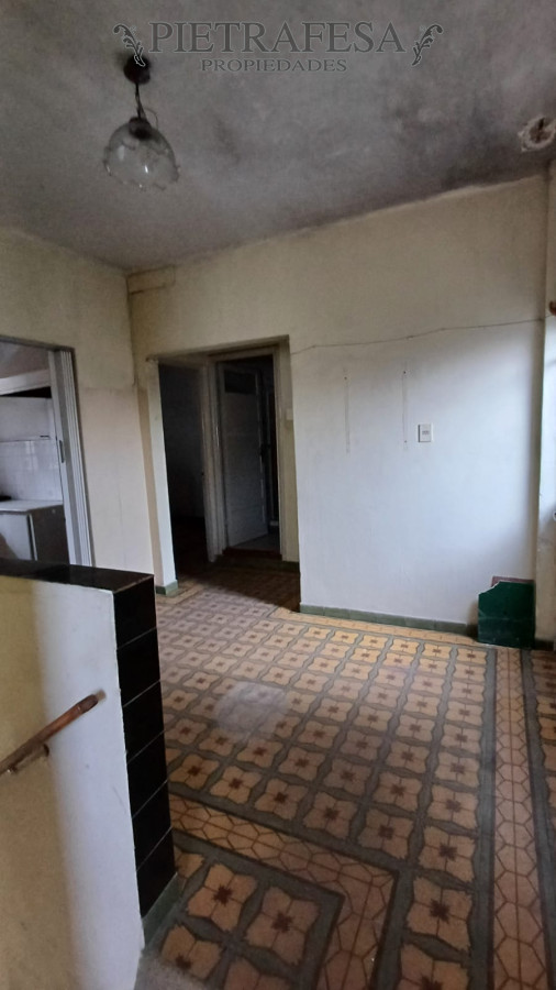 Casa ID.13895 - Casa a reciclar 2 dormitorios, 1 baño- Aires Puros 