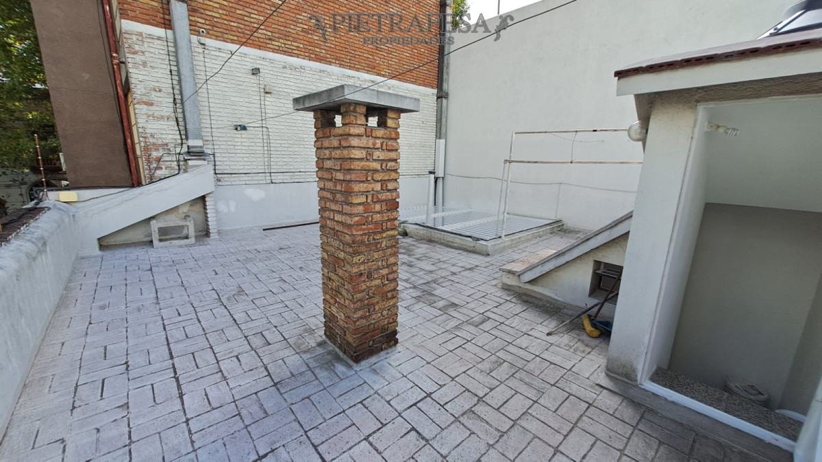 Casa ID.14035 - Casa En Cordón excelente ubicación! 3 Dorm Y Garage Padrón Único