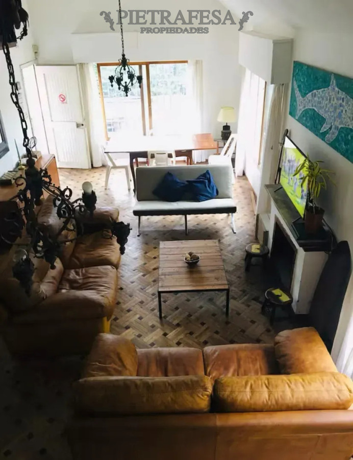 Casa ID.15280 - Casa en alquiler, 4 dormitorios, 3 baños, patio, cochera. Carrasco.