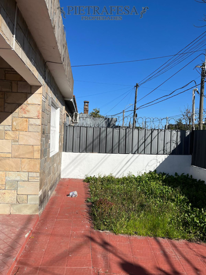 Casa ID.14063 - Casa en venta 2 Dormitorios - Garaje para 2 Autos - Villa Española