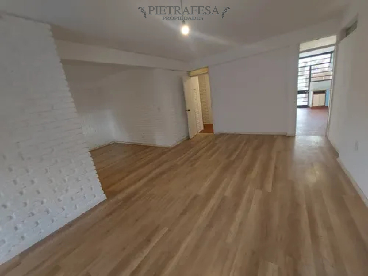 Casa ID.14336 - Casa en venta, 4 dormitorios, 3 baños, patio con parrillero, garaje doble. Puertito del Buceo.