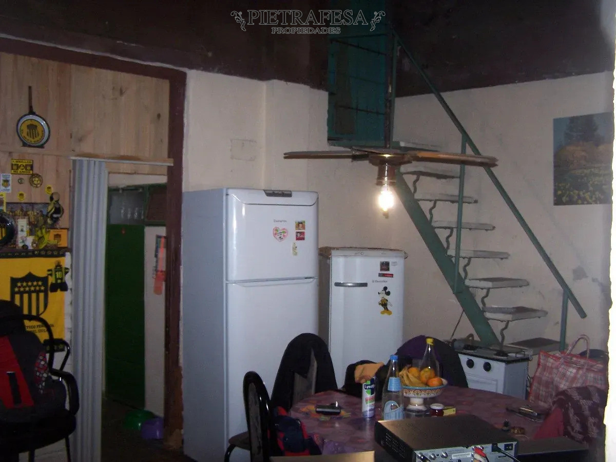 Casa ID.15257 - Casa en venta, 3 dormitorios, 2 baños, altillo, azotea. Aguada.