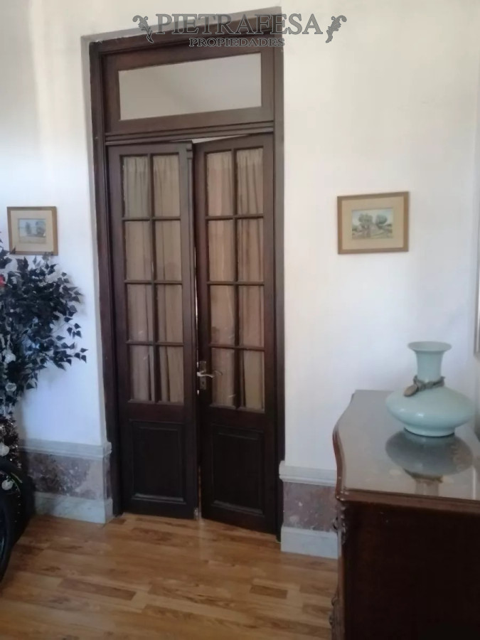 Casa ID.6275 - Casa en venta 4 dormitorios, 2 baños, fondo, piscina y cochera-19 de Abril-Prado