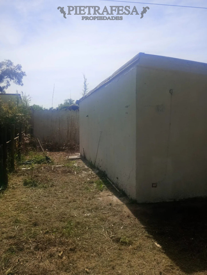Casa ID.16348 - Casa en alquiler, 1 dormitorio, 1 baño, patio. Solymar.