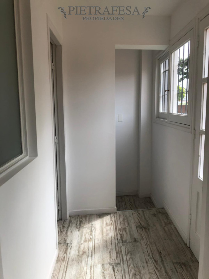 Casa ID.16238 - Apartamento 1 dormitorio con vestidor y patio en Punta Gorda