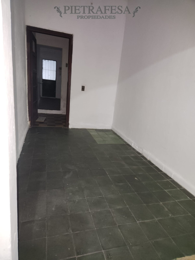 Casa ID.7987 - Casa mas apto en venta, 3 dormitorios, 2 baños, fondo y cochera-  José Piendibene -Jardines del Hipódromo