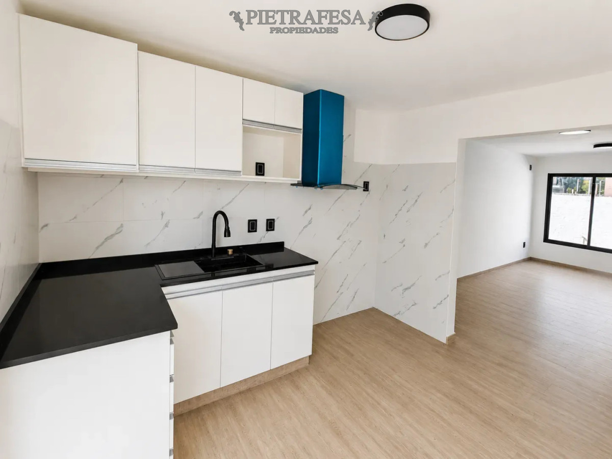 Casa ID.16375 - Casa en venta a estrenar - 3 dormitorios - 2 baños - Patio - Cochera 