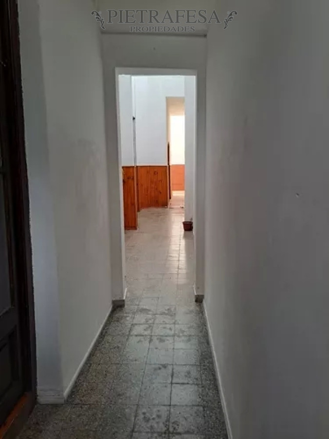 Casa ID.9868 - Casa en venta con renta, 4dorm, 2baños. Cordón.
