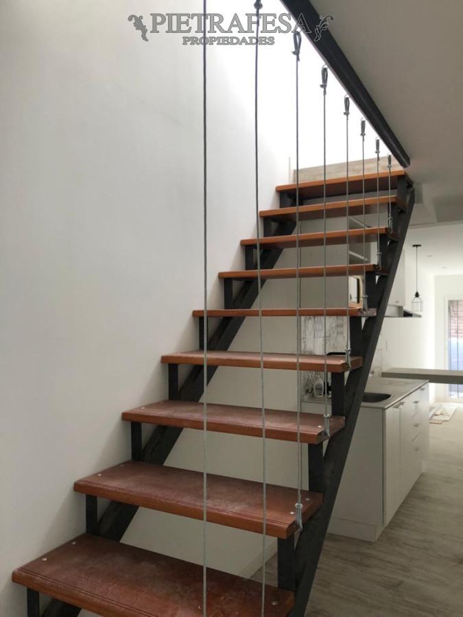 Casa ID.8297 - Casa en alquiler, 1 dormitorio, 1 baño, doble patio, Príamo, Punta Gorda.