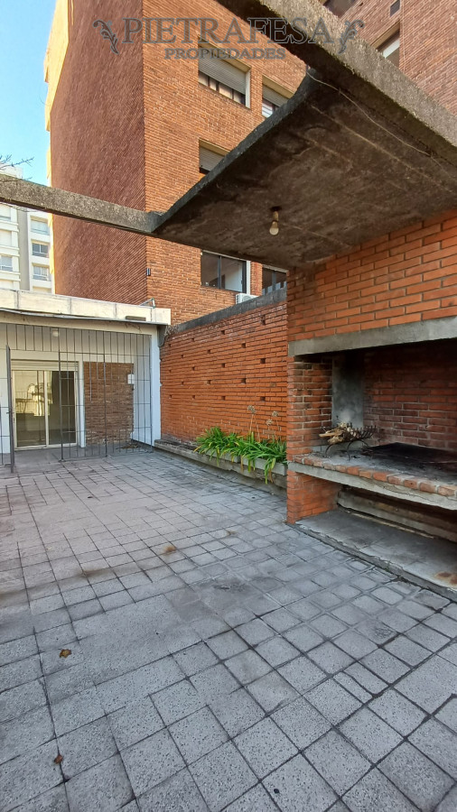Casa ID.13690 - Casa en alquiler, 3dormitorios, 3baños, garaje, terraza. Puerto del Buceo.