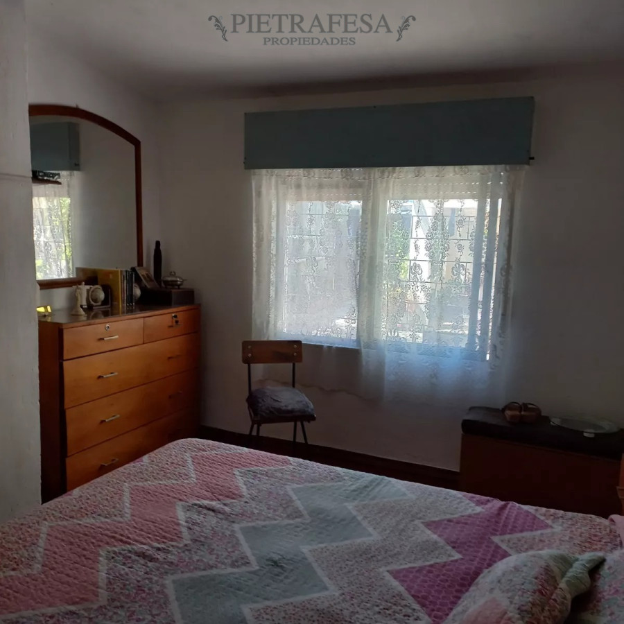 Casa ID.12250 - Casa en venta 2 dormitorios, 2 baños, patio-Colón 