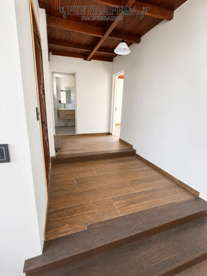 Casa ID.16372 - Casa en venta a estrenar - 5 dormitorios - 2 baños - Patio - Cochera SOLYMAR 