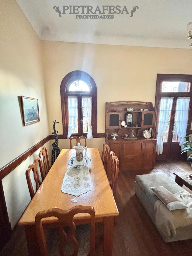 Casa ID.13929 - Casa en venta en Pocitos, 3 dormitorios, 1 baño, terraza.