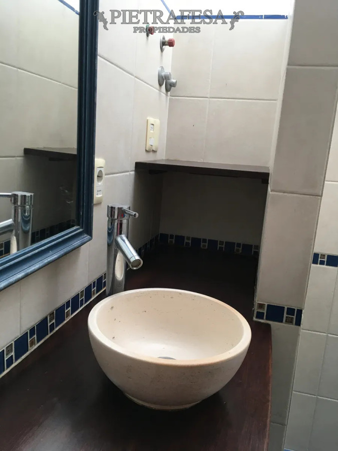 Casa ID.13893 - Casa de altos en venta, 2 dormitorios, 1 baño-Malvin 