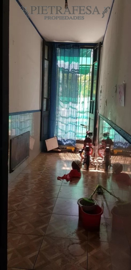 Casa ID.906 - Casa con renta en venta  4 dormitorios 1 baño Guaviyu La Figurita  