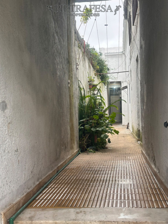 Casa ID.16546 - Venta de casa, 1 dormitorio, 1 baño . Ciudad Vieja