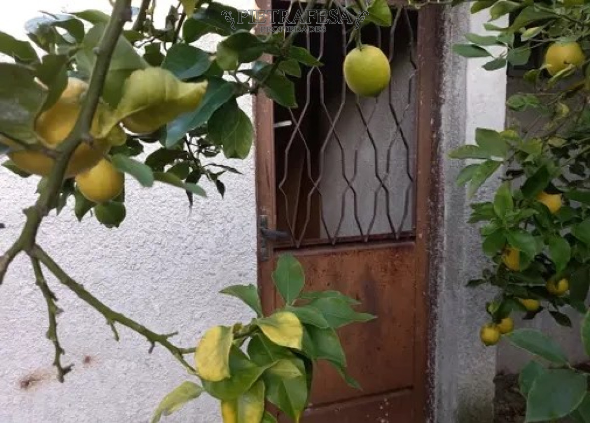 Casa ID.13871 - Casa a reciclar en venta 1 dormitorio ,1 Baño, Patio y Garaje - Unión