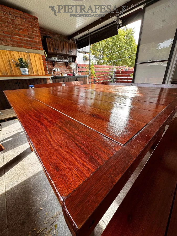 Casa ID.9504 - Casa en venta 2 dormitorios, 3 baños, azotea,gje-Reducto