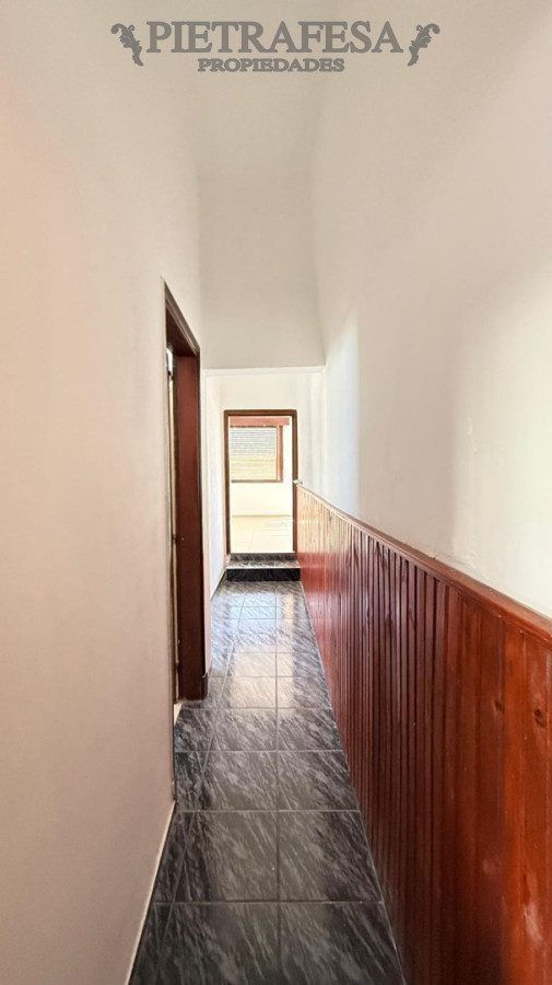 Casa ID.15025 - Casa en alquiler, 1 dormitorio, 1 baño, patio con parrillero. Union.