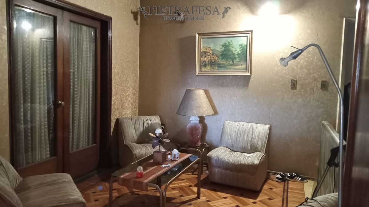 Casa ID.14635 - Casa en Venta 6 Dormitorios 2 baños  - Unión