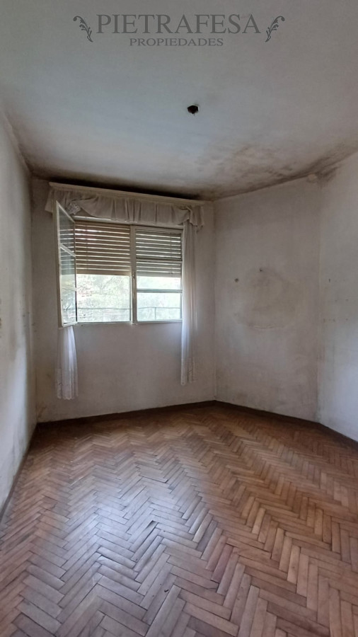 Casa ID.13895 - Casa a reciclar 2 dormitorios, 1 baño- Aires Puros 