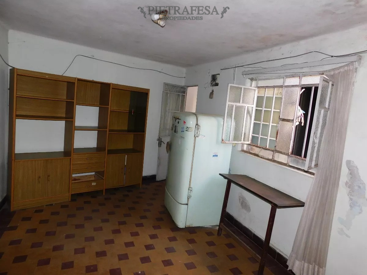 Casa ID.9412 - 3 casas a reciclar en venta, 5 dormitorios, 3 baños-Cordón