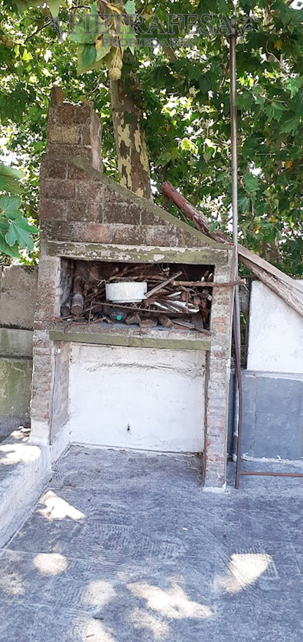 Casa ID.13556 - Casa de altos en venta, 4 dormitorios, 1 baño, azotea-Cordón 