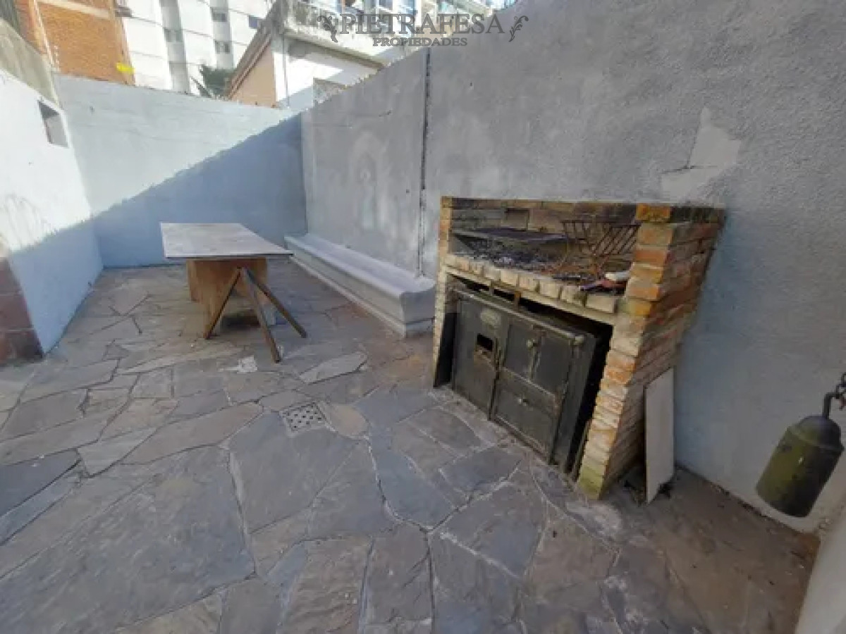 Casa ID.14336 - Casa en venta, 4 dormitorios, 3 baños, patio con parrillero, garaje doble. Puertito del Buceo.