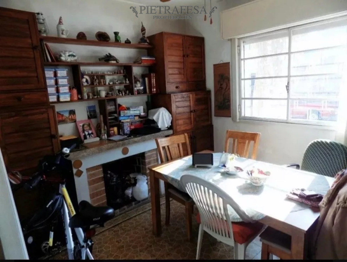 Casa ID.6121 - Casa en venta 2 dormitorios, 1 baño, balcón, azotea y garaje-José Antonio Cabrera -Unión