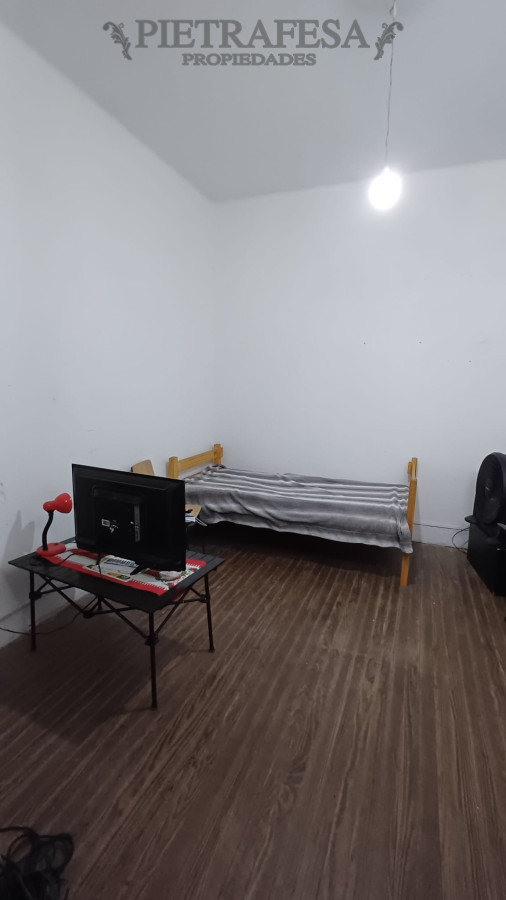 Casa ID.13372 - Casa en venta 3 dormitorios, 1 baño, azotea-Brazo Oriental