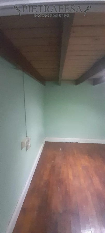 Casa ID.11239 - Casa en venta, 5 dormitorios, 1 baño-Aguada