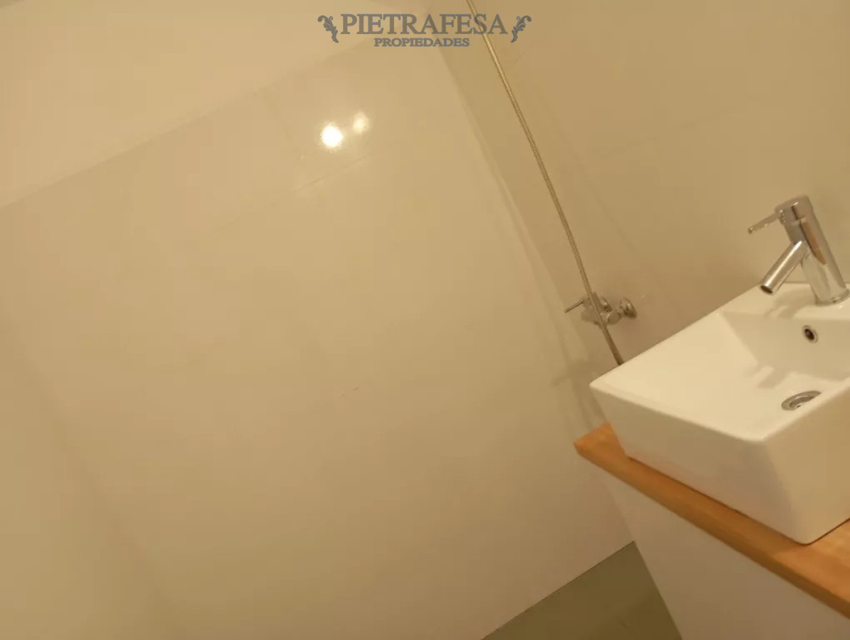 Casa ID.10750 - Casa en venta 3 dormitorios,4 baños, cochera- Parque de Solymar