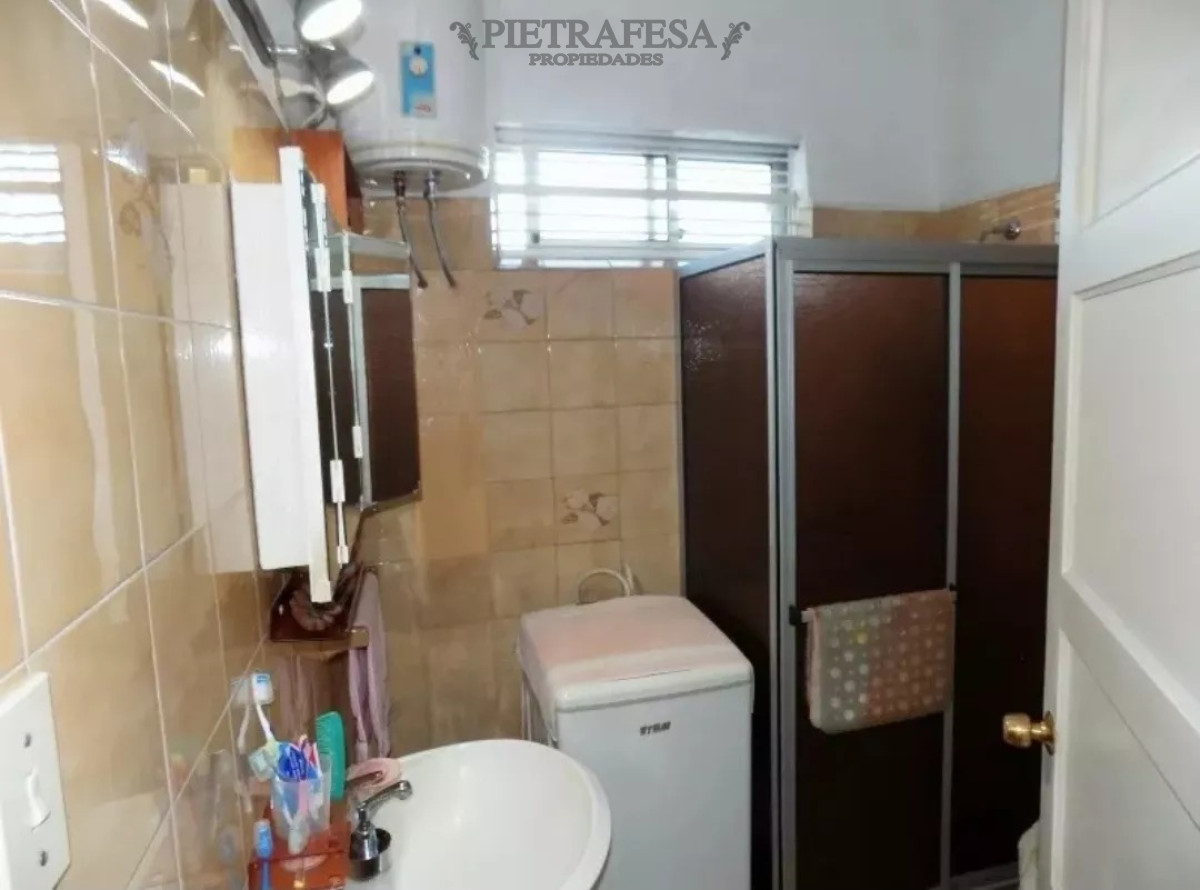 Casa ID.6121 - Casa en venta 2 dormitorios, 1 baño, balcón, azotea y garaje-José Antonio Cabrera -Unión
