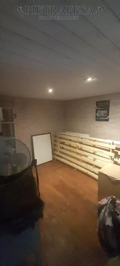 Casa ID.11239 - Casa en venta, 5 dormitorios, 1 baño-Aguada