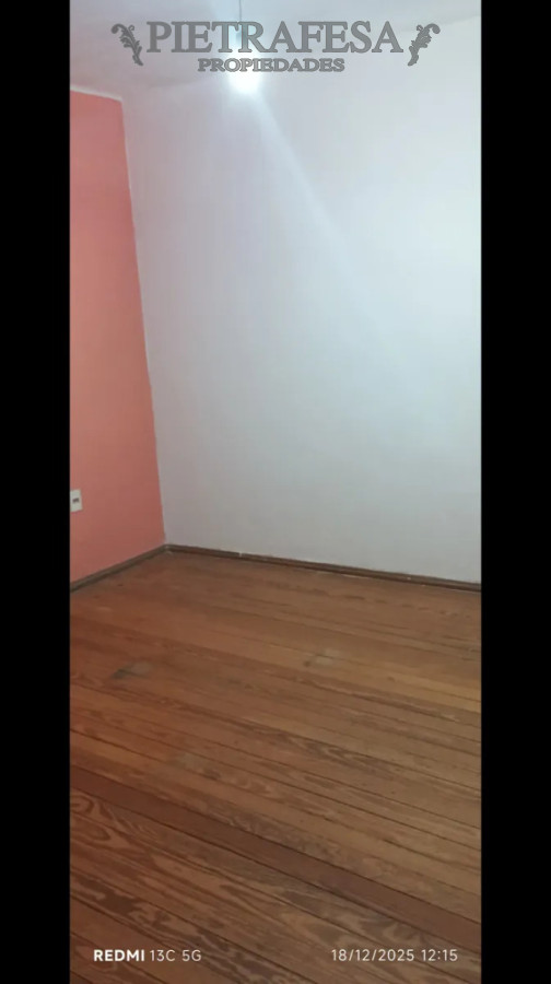 Casa ID.15017 - Casa en venta, 3 dormitorios, 1 baño, patio con parrillero. La Blanqueada.